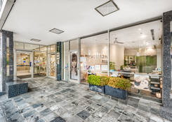 
                                	        Hycroft Centre
                                    