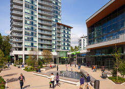 
                                	        River District - 1 Town Centre
                                    