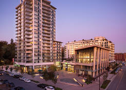 
                                	        River District - 1 Town Centre
                                    