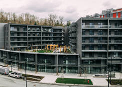 
                                	        River District - 4 Town Centre (Fynn)
                                    